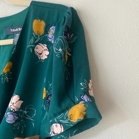 ModCloth Faux wrap dress Size M - Picture 6 of 10